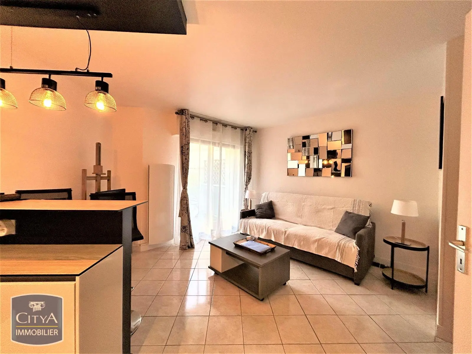 Photo 2 Appartement 1 pièce 26m²