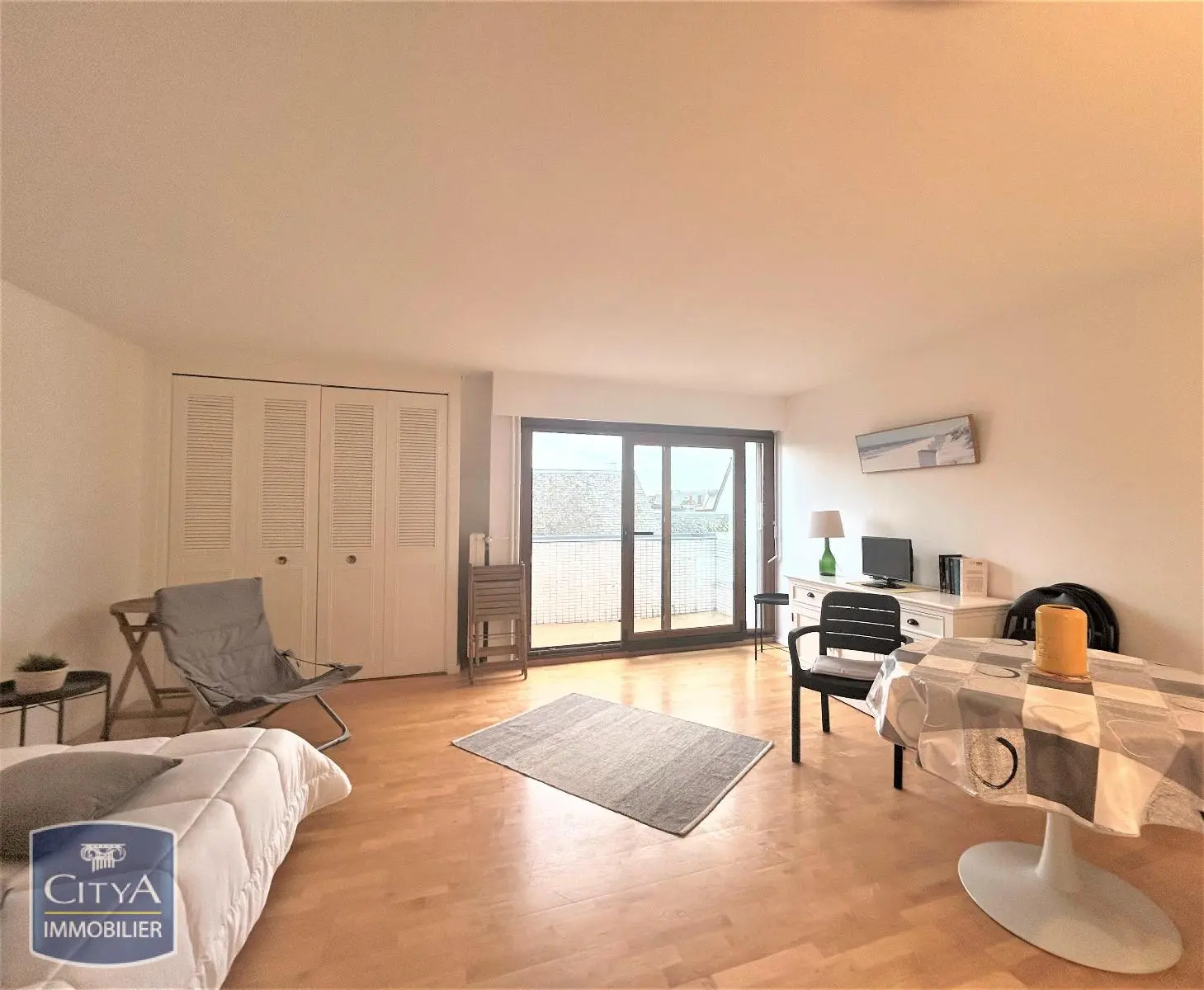 Photo 2 Appartement 1 pièce 34m²