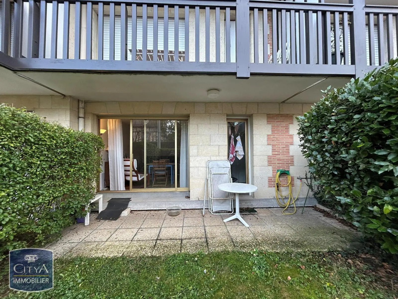 Photo 2 Appartement 1 pièce 28m²