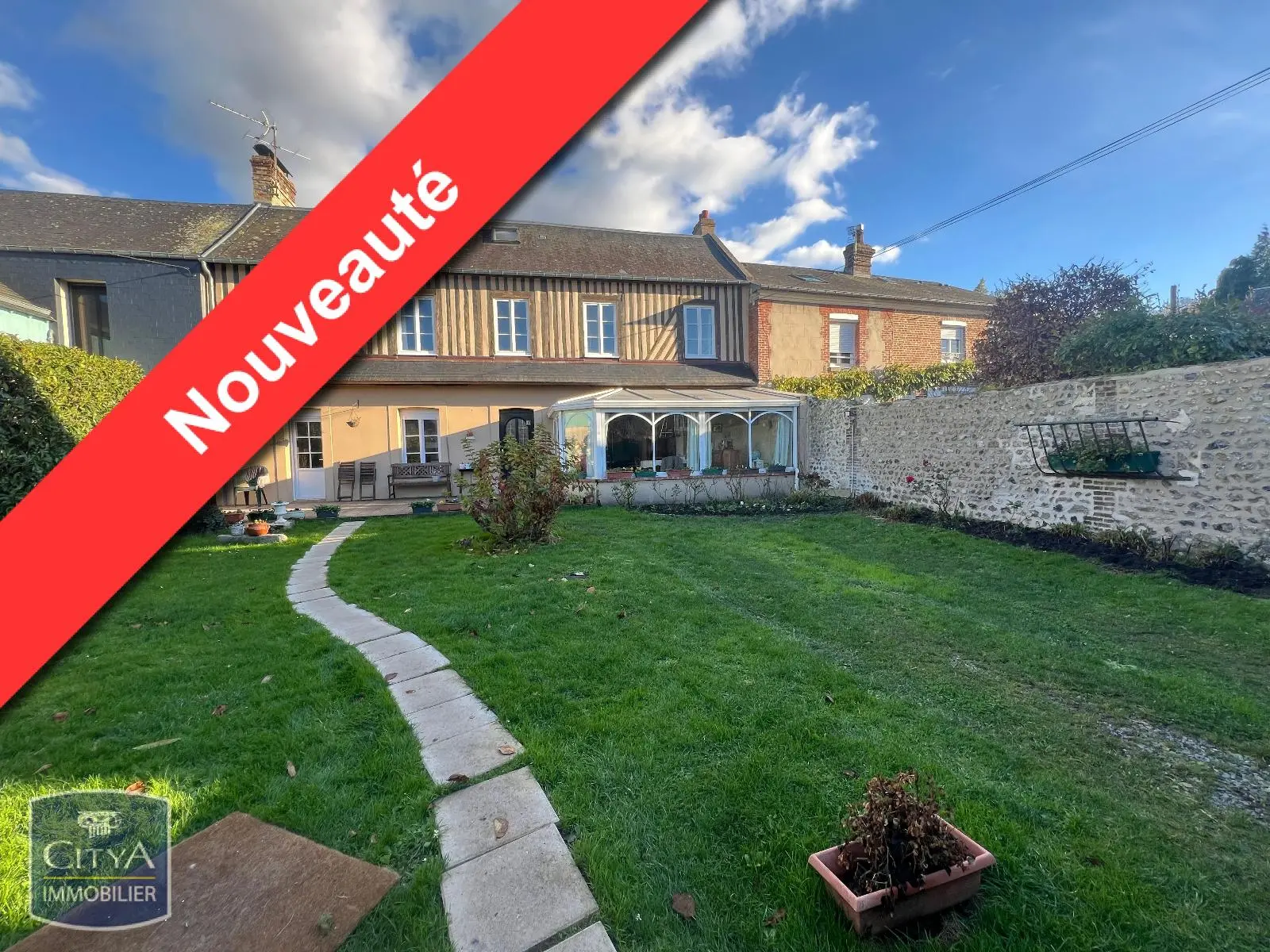 Photo 1 Maison 7 pièces 131m²