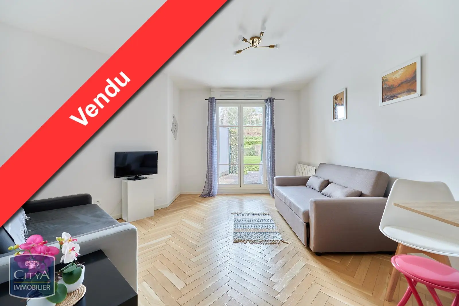 Photo 1 Appartement 1 pièce 30m²