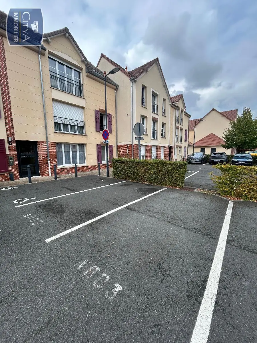 Photo 2 Parking
