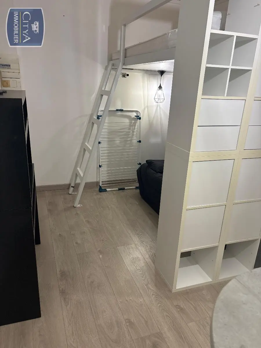 Photo 2 Appartement 1 pièce 17.2m²