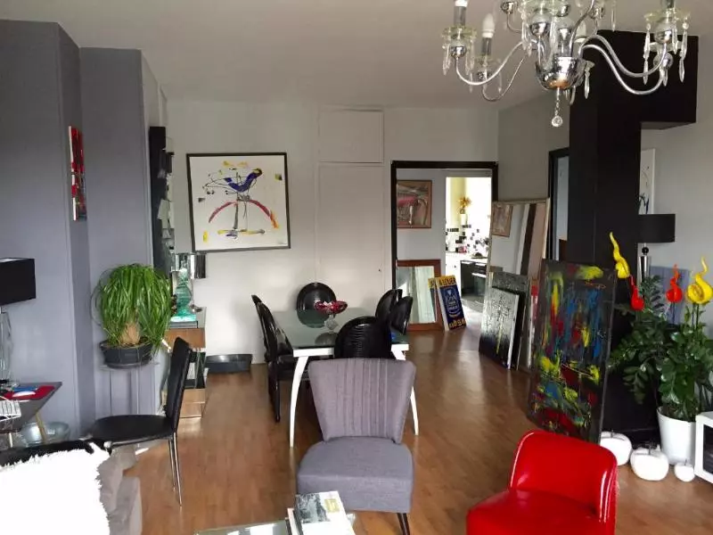Illustration pour Appartement 3 pièces 87m² Photo Appartement 3 pièces 87m²