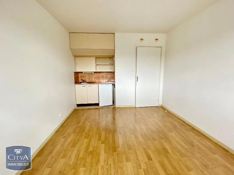 Photo 2 Appartement 1 pièce 20.12m²