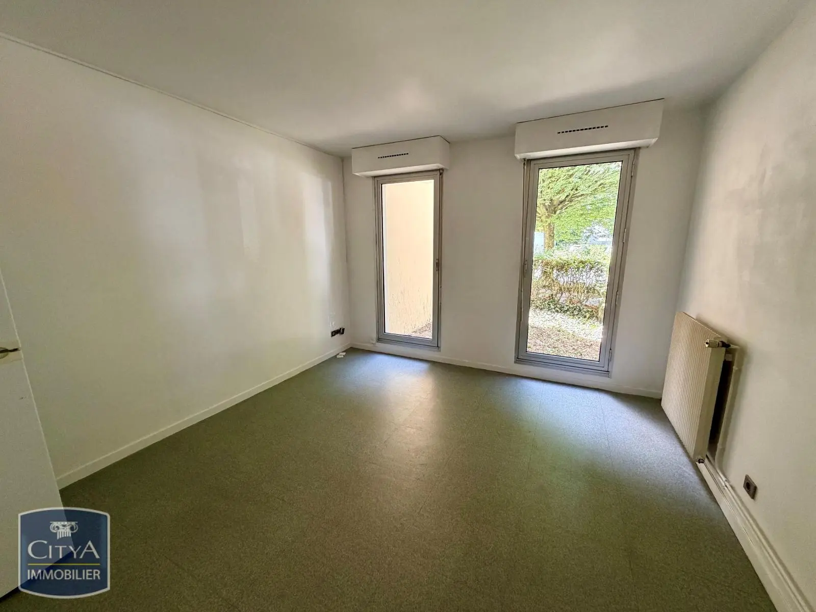 Photo 1 Appartement 1 pièce 21.96m²