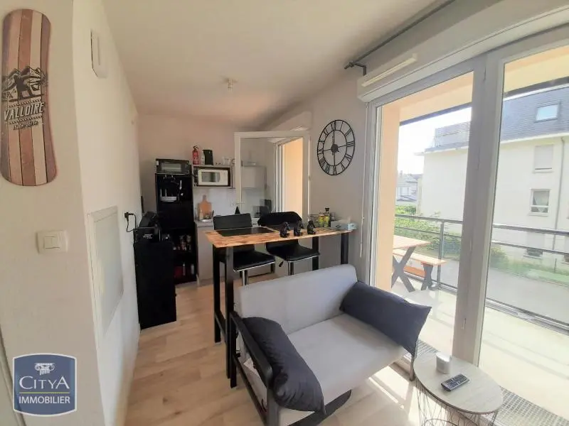 Photo 1 Appartement 1 pièce 24.03m²