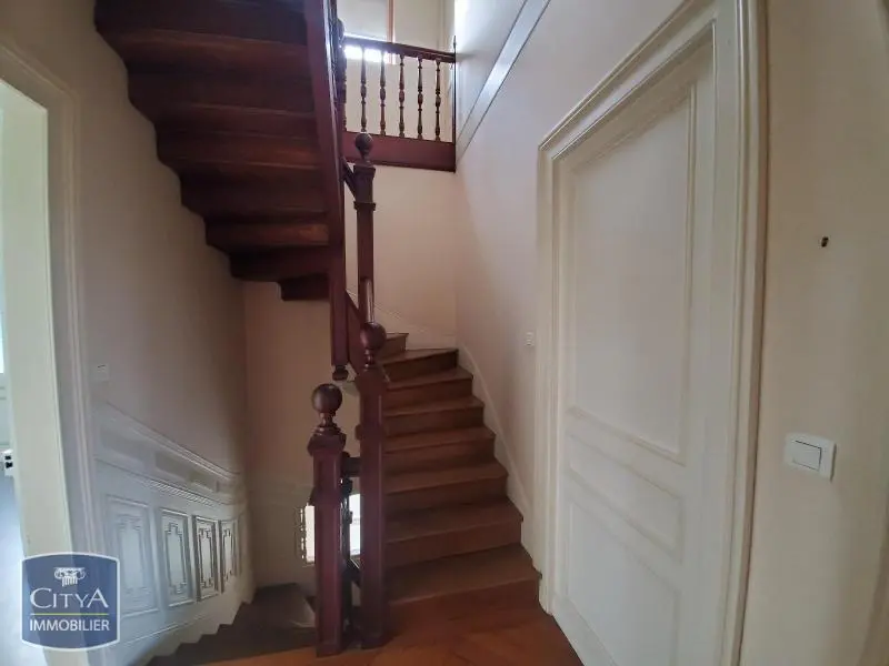 Photo 6 Maison 9 pièces 218.11m²