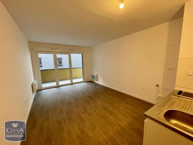 Photo 2 Appartement 1 pièce 35.82m²