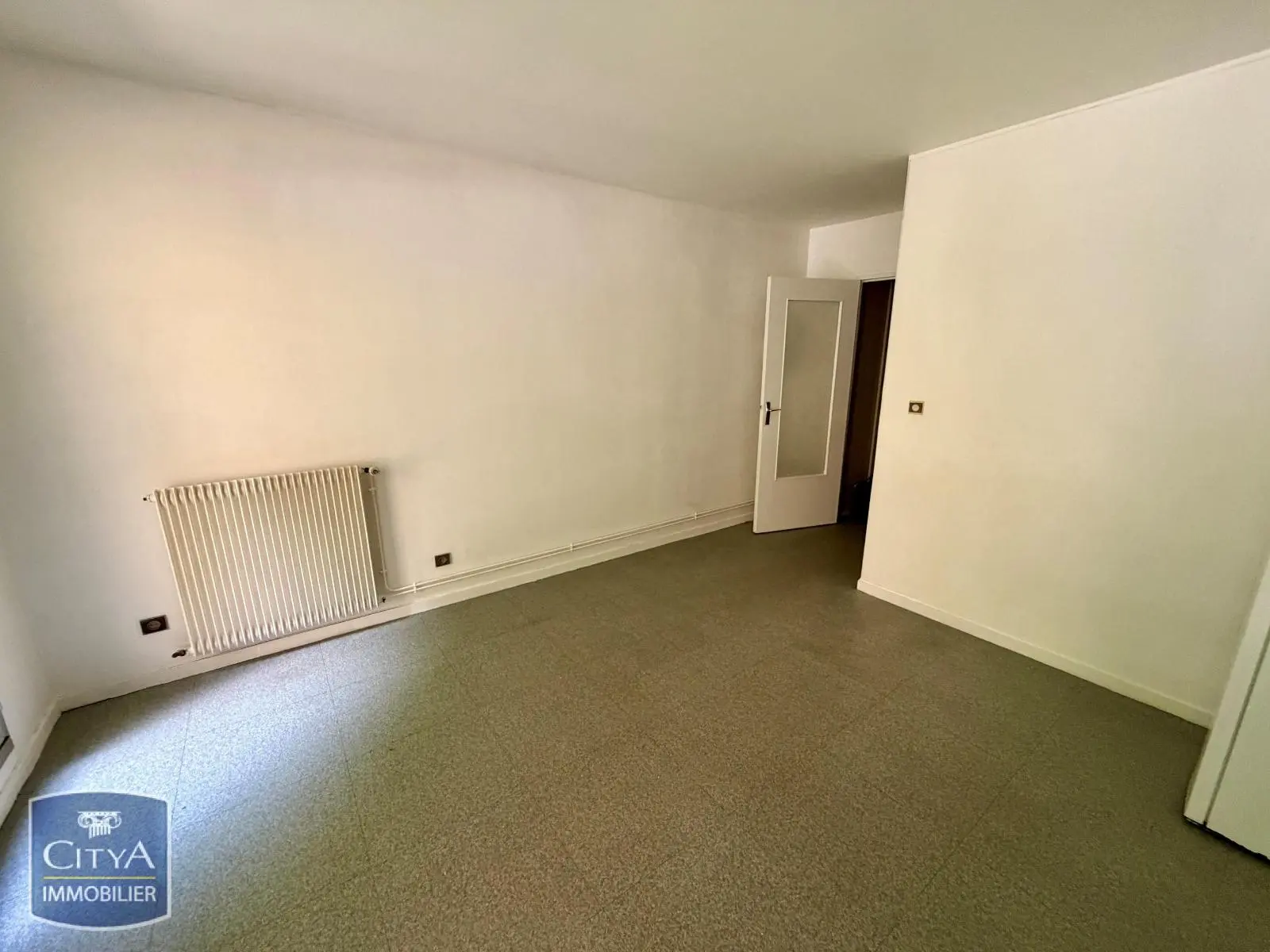 Photo 3 Appartement 1 pièce 21.96m²