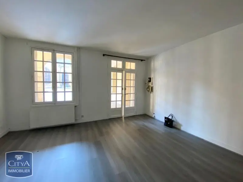 Photo 3 Appartement 1 pièce 27.92m²