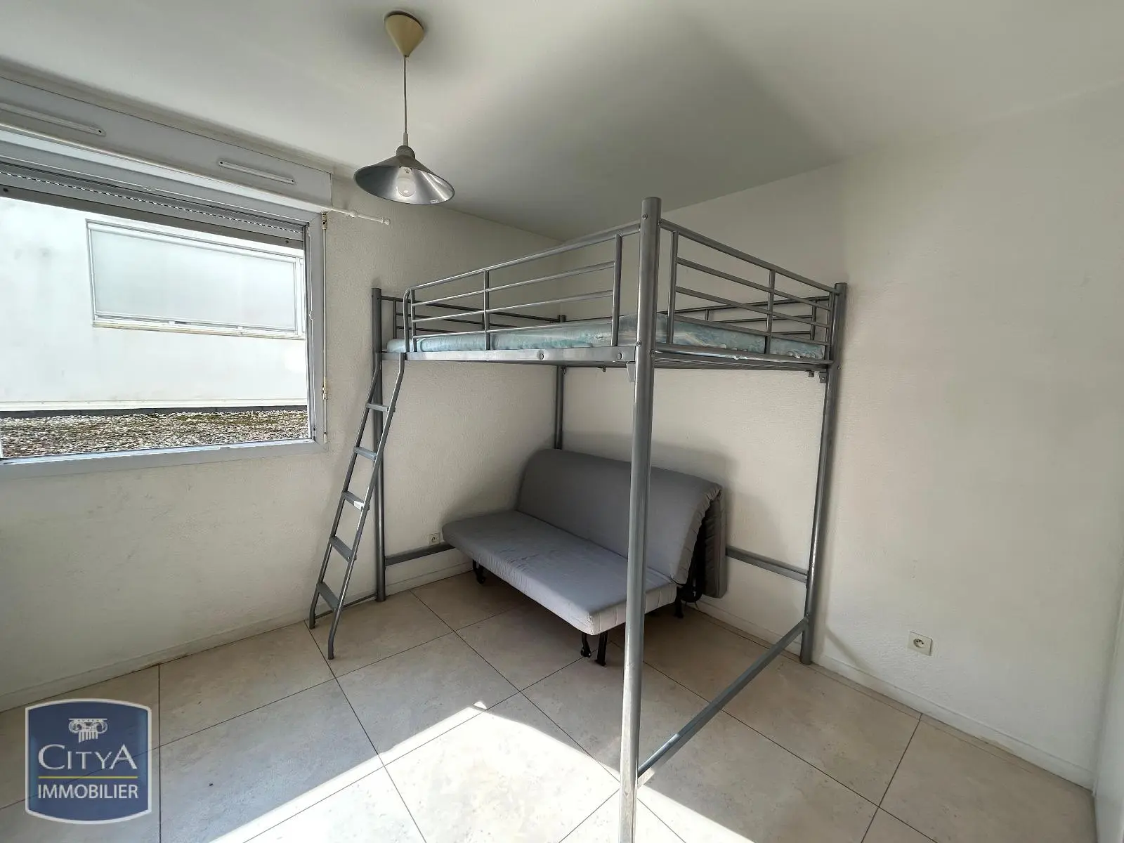 Photo 2 Appartement 1 pièce 18.28m²