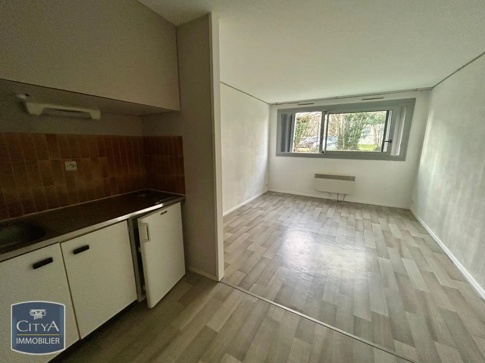 Photo 1 Appartement 1 pièce 21.83m²