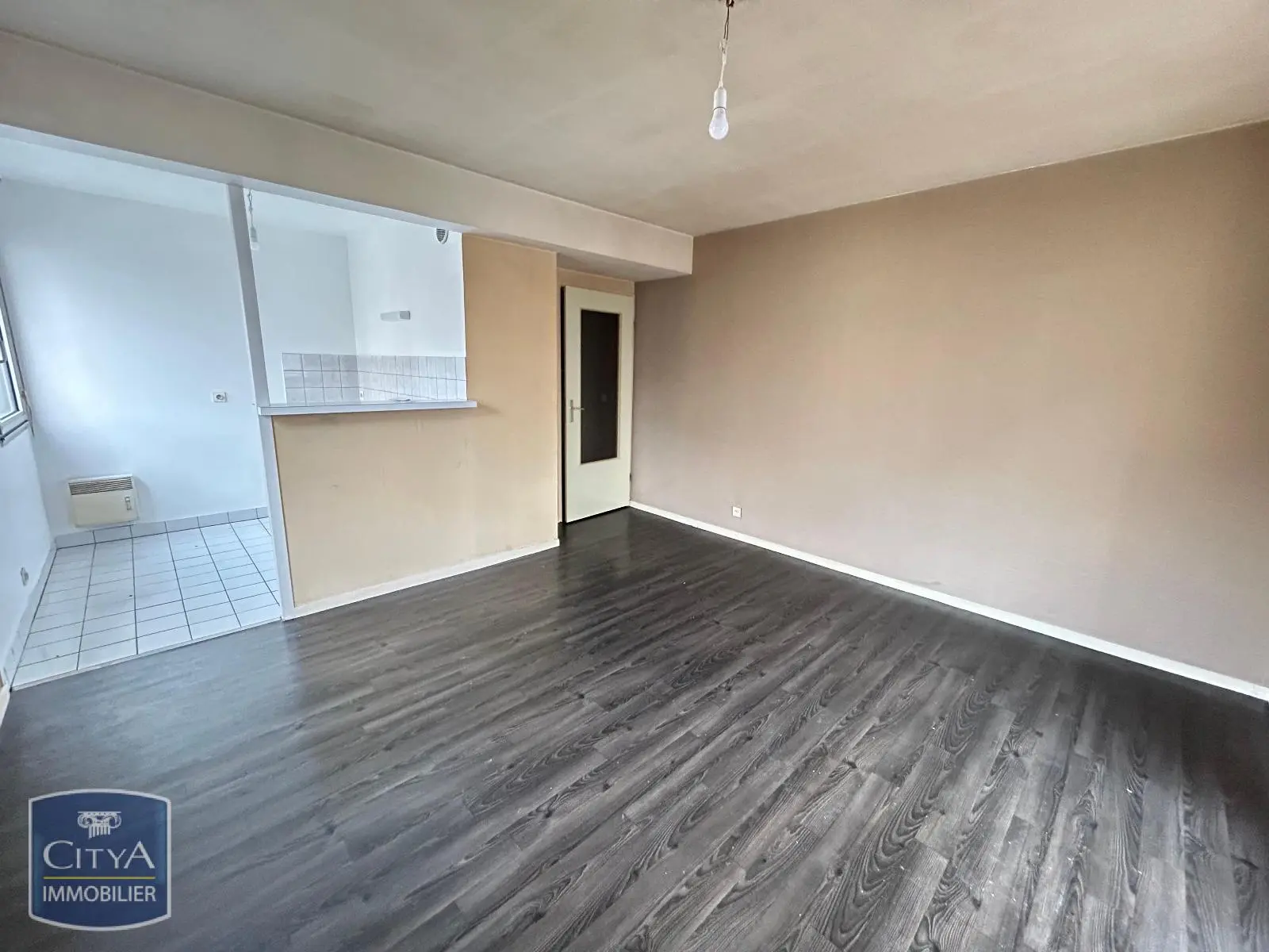 Photo 1 Appartement 1 pièce 33.3m²