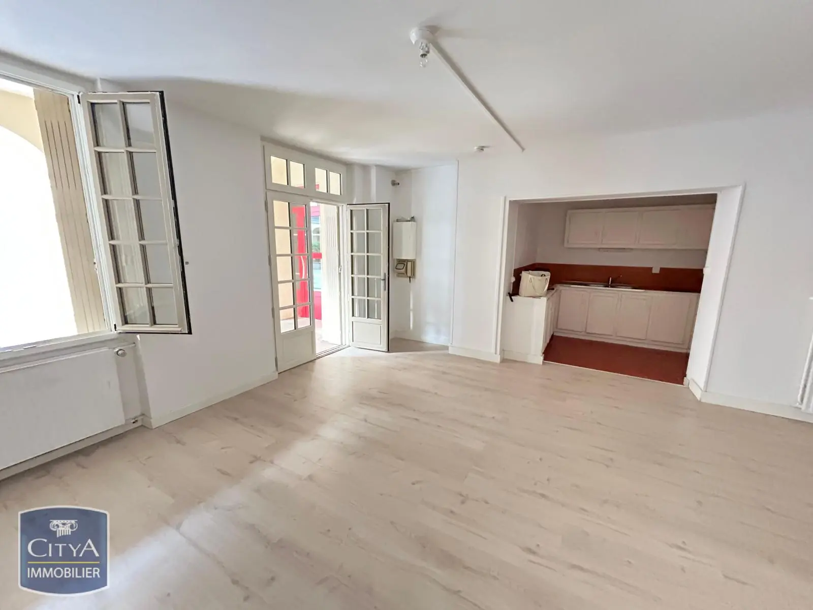 Photo 1 Appartement 1 pièce 45.2m²