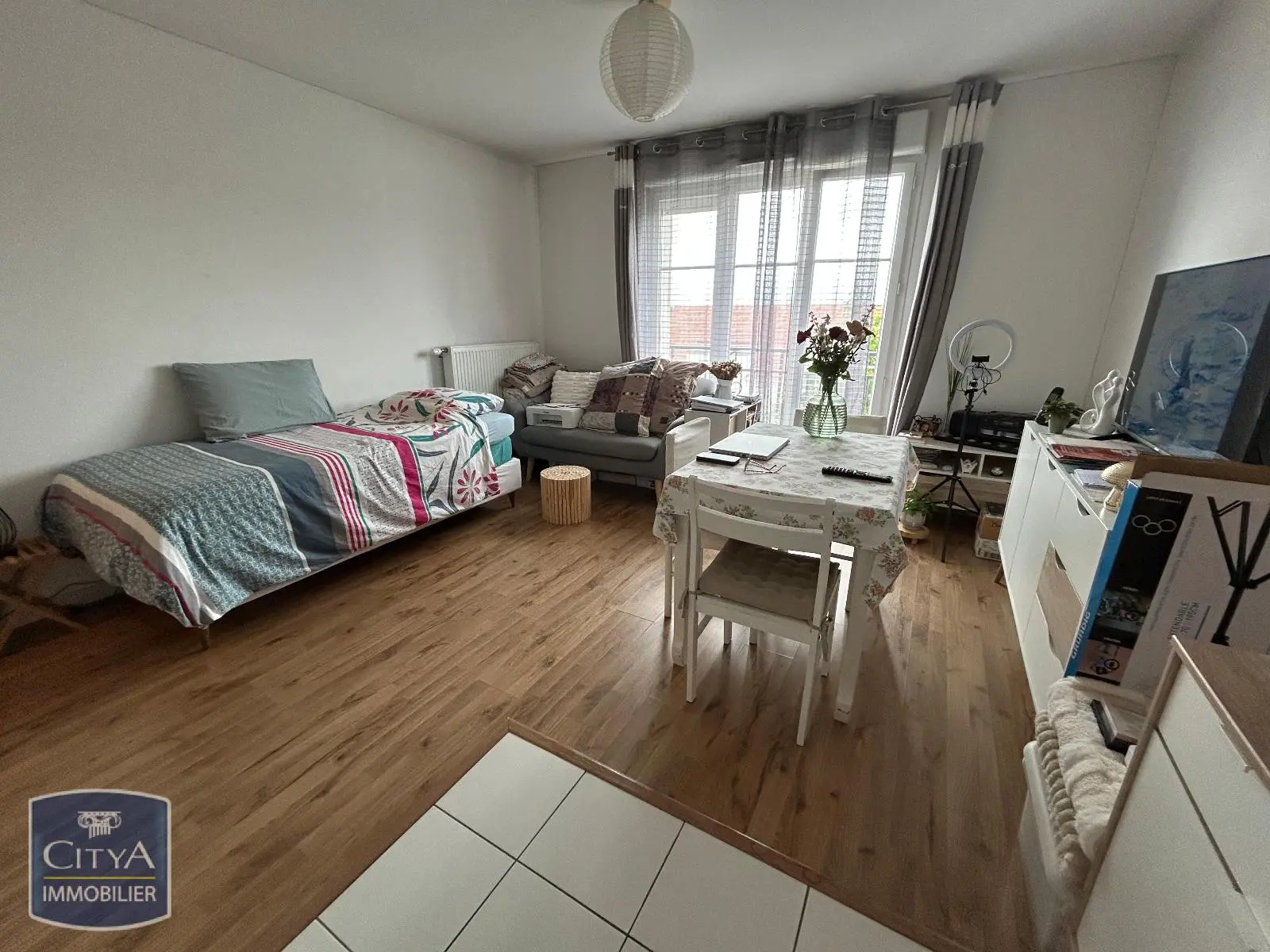 Photo 1 Appartement 1 pièce 27.41m²