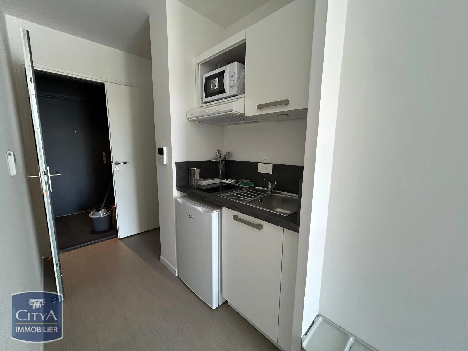 Photo 7 Appartement 1 pièce 21.99m²