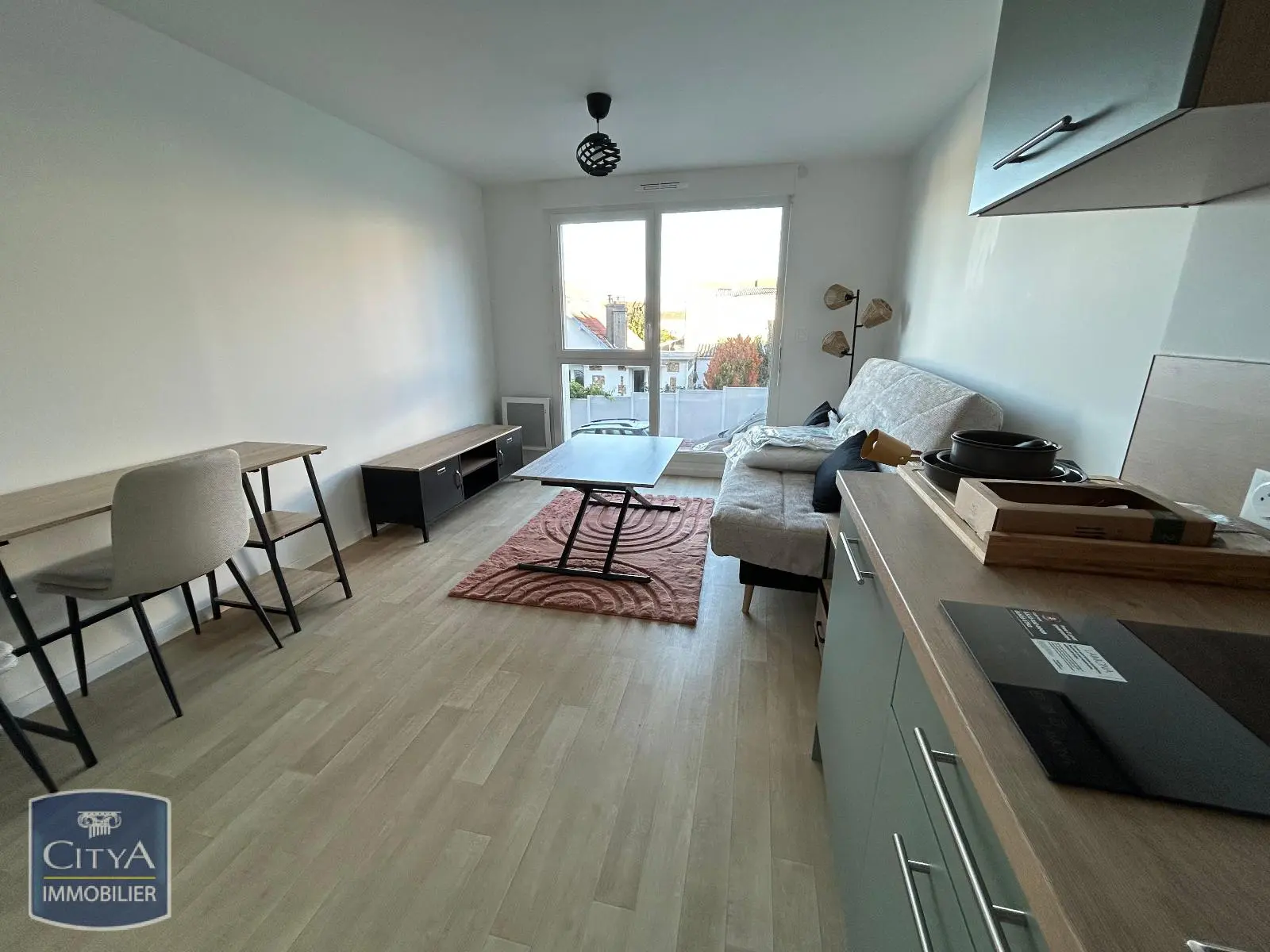 Photo 2 Appartement 1 pièce 23.61m²