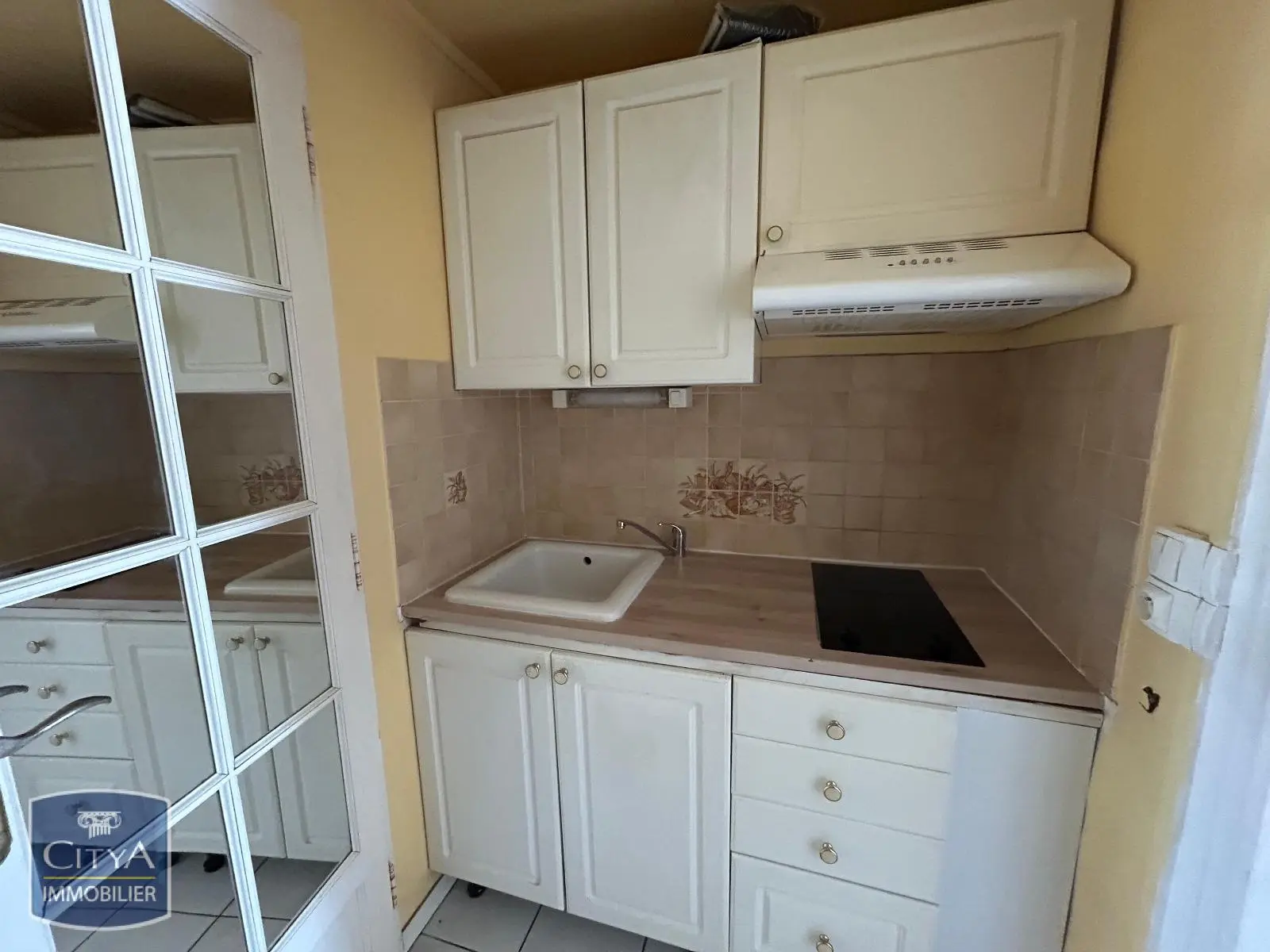 Photo 2 Appartement 1 pièce 27m²