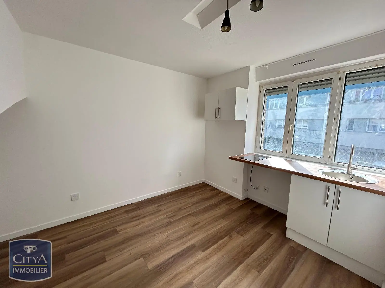 Photo 3 Appartement 1 pièce 16.69m²