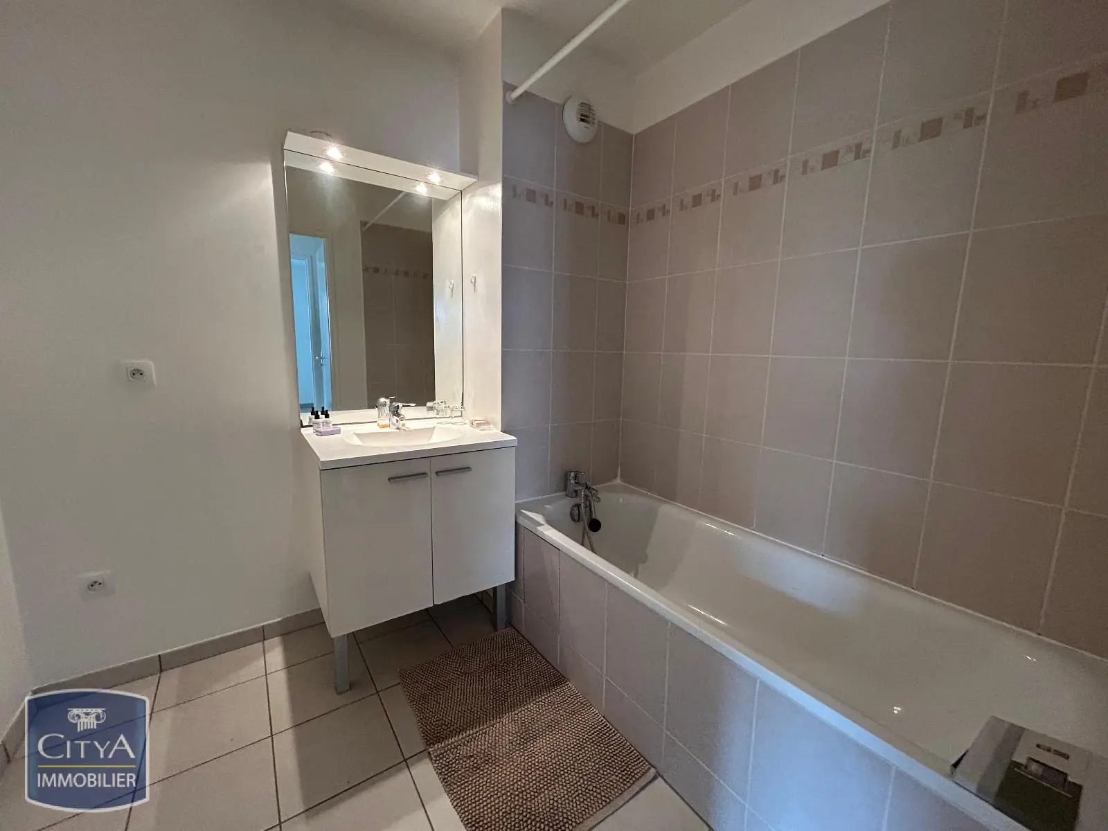 Photo 6 Appartement 2 pièces 57.68m²