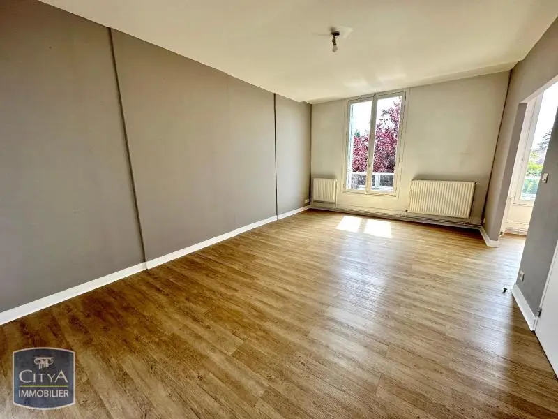 Photo 2 Appartement 2 pièces 55.56m²