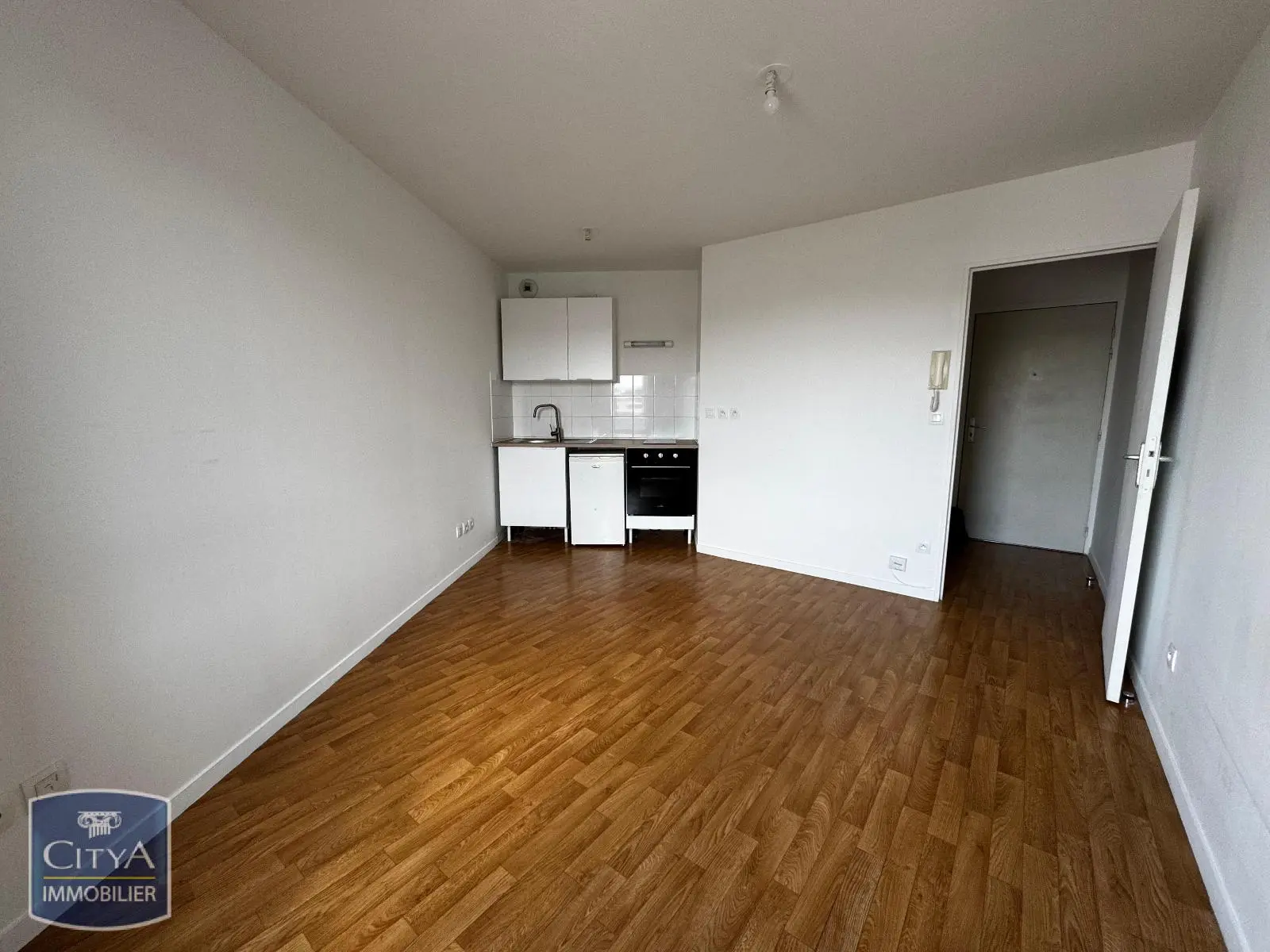 Photo 2 Appartement 1 pièce 22.02m²