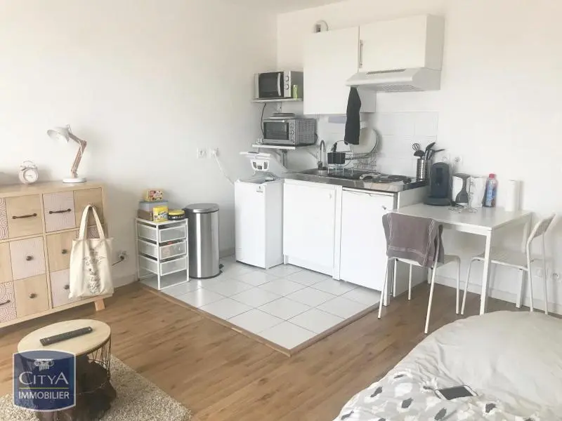 Photo 2 Appartement 1 pièce 27.41m²
