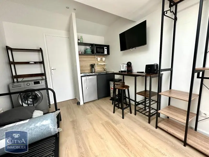 Photo 1 Appartement 1 pièce 14m²