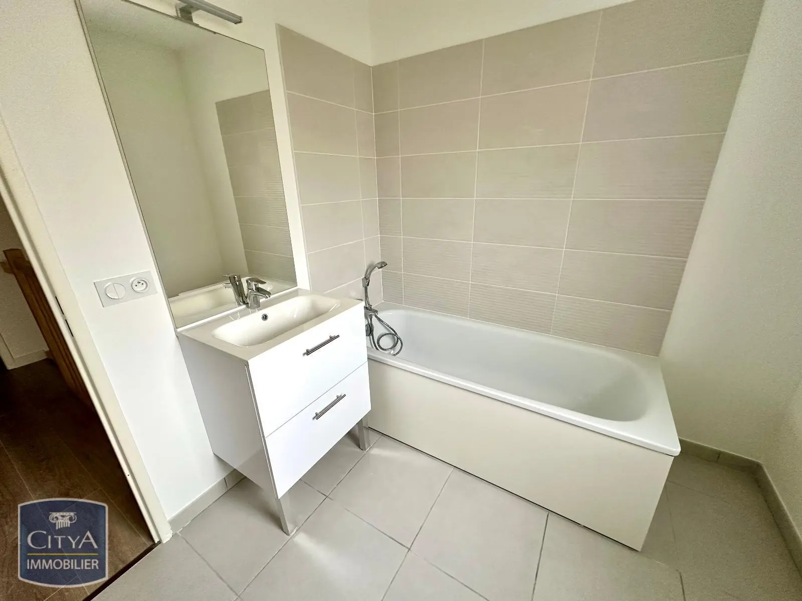 Photo 9 Maison 4 pièces 77.3m²