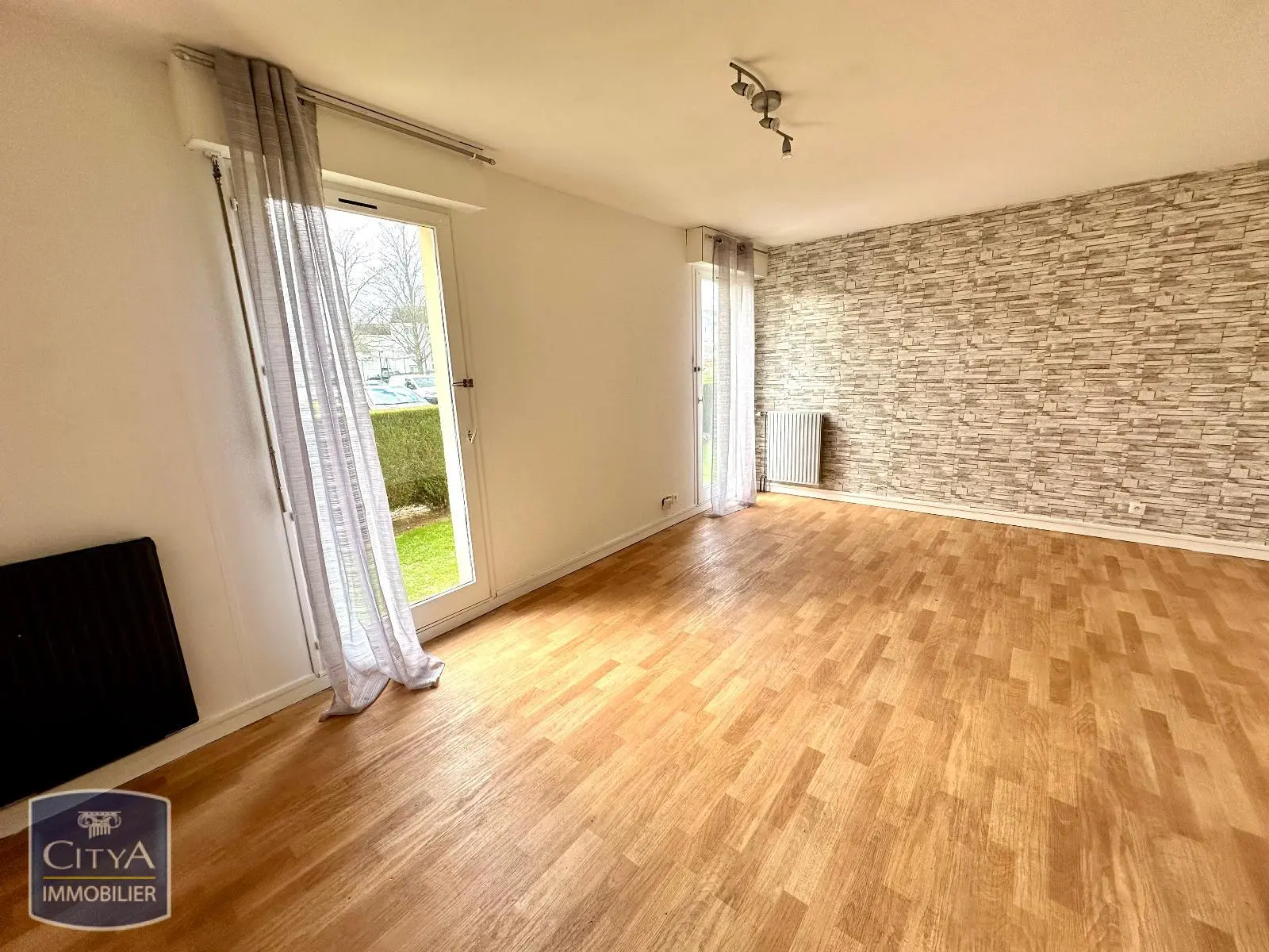 Photo 3 Appartement 1 pièce 32.48m²