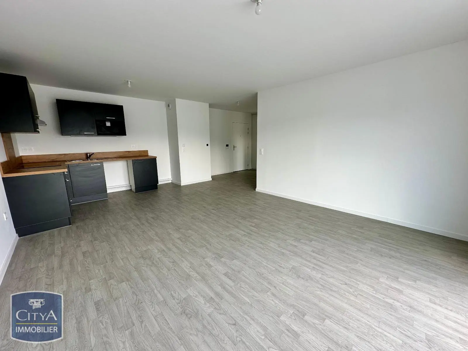 Photo 3 Appartement 4 pièces 80.48m²