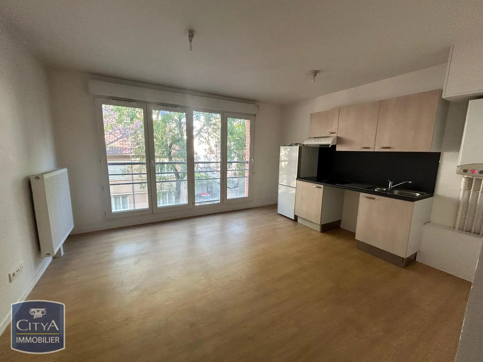 Photo 1 Appartement 1 pièce 24.6m²