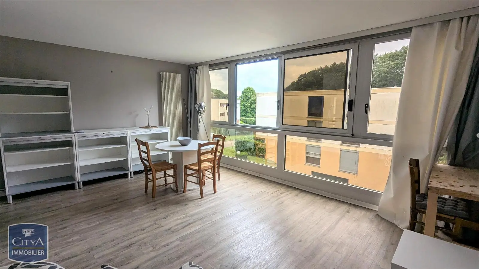 Photo 1 Appartement 1 pièce 28m²