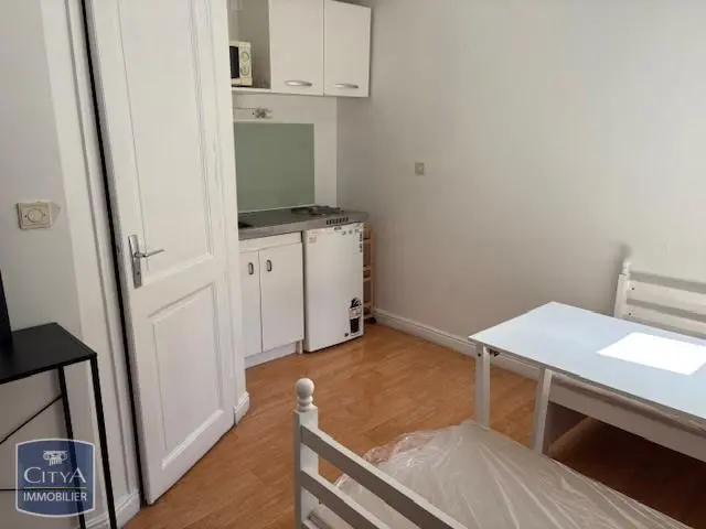 Photo 2 Appartement 1 pièce 9.67m²