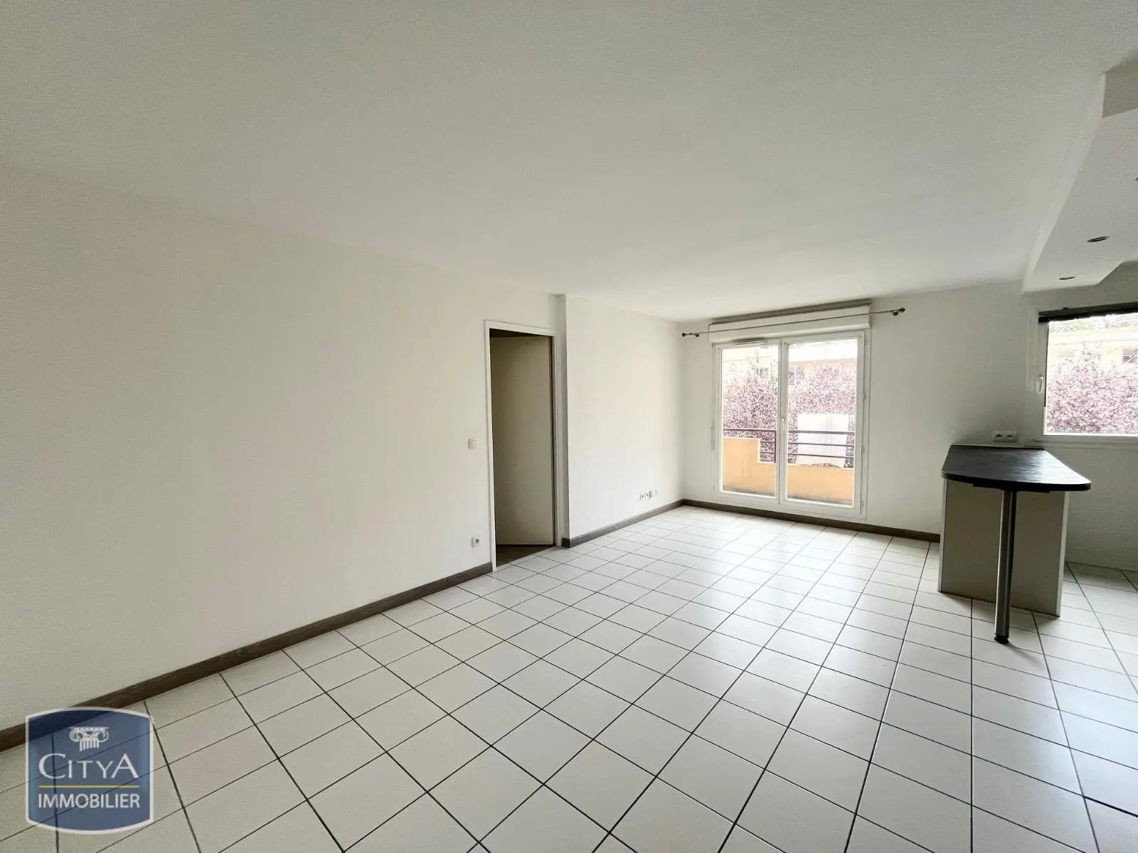 Photo 2 Appartement 2 pièces 56.45m²