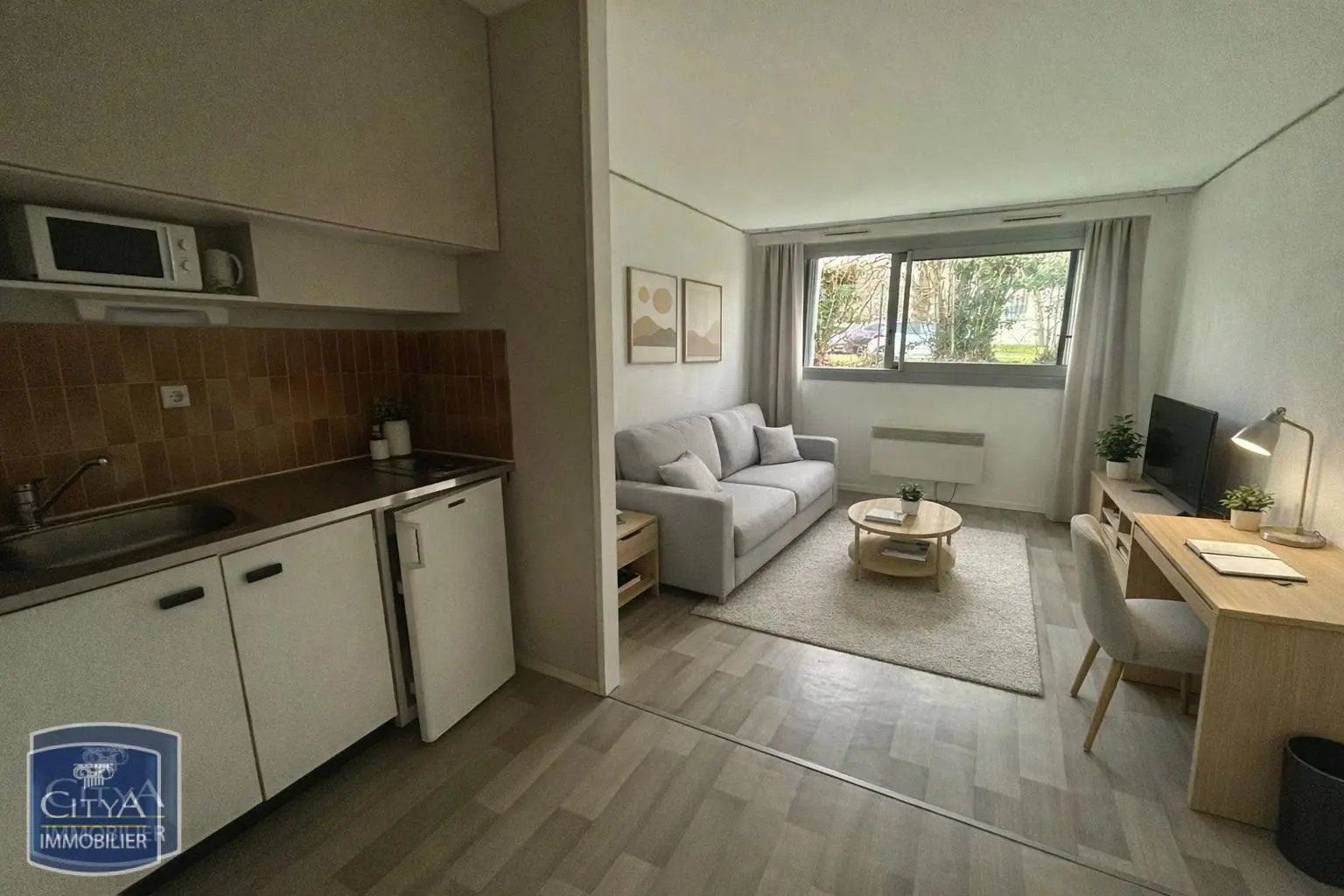 Photo 1 Appartement 1 pièce 21.83m²