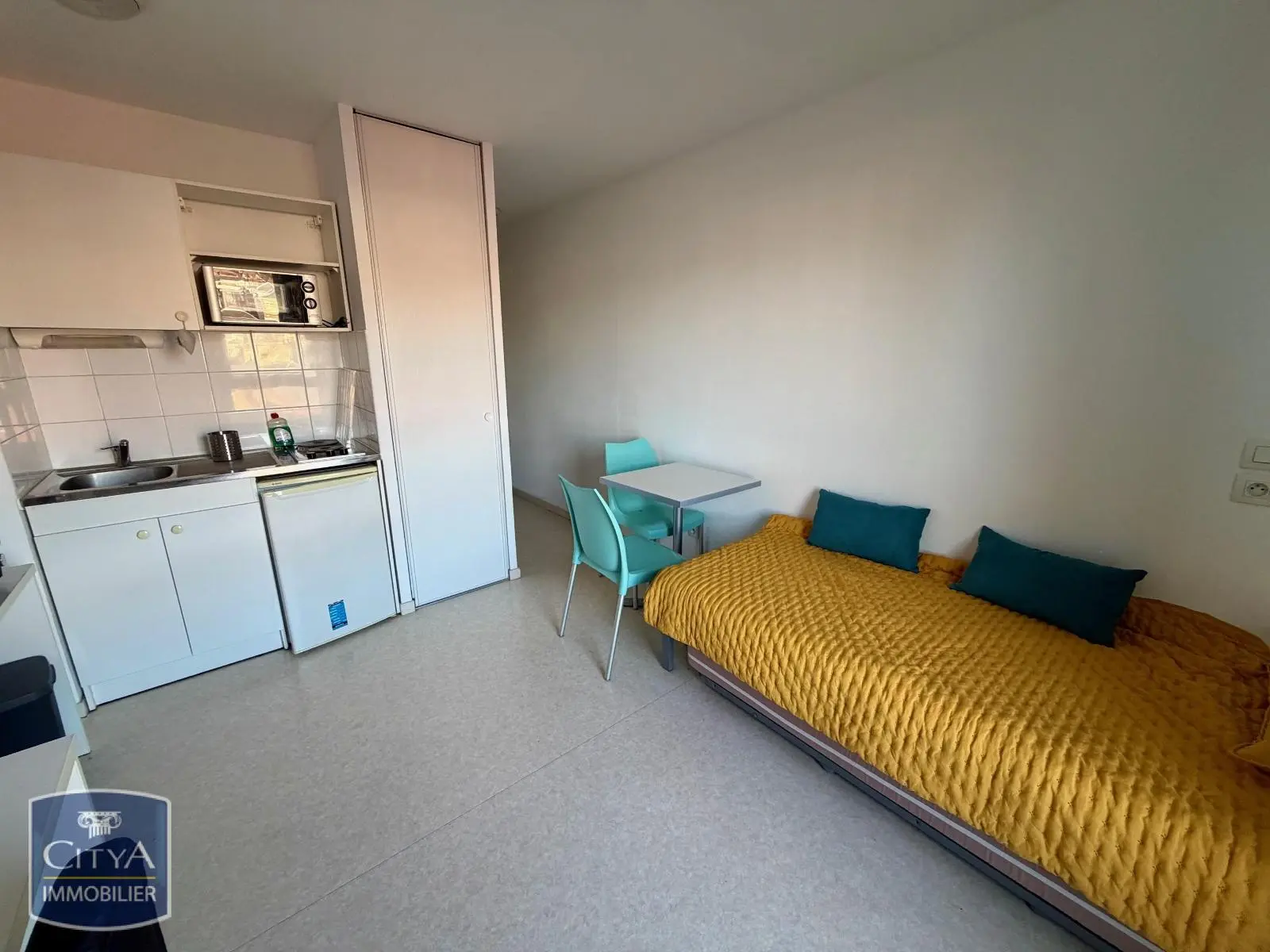 Photo 2 Appartement 1 pièce 18.17m²