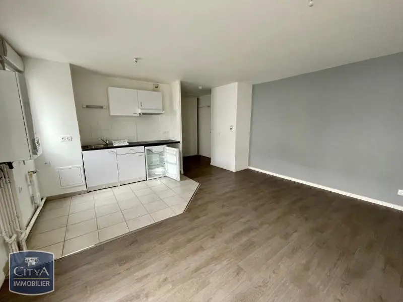Photo 2 Appartement 1 pièce 32.91m²