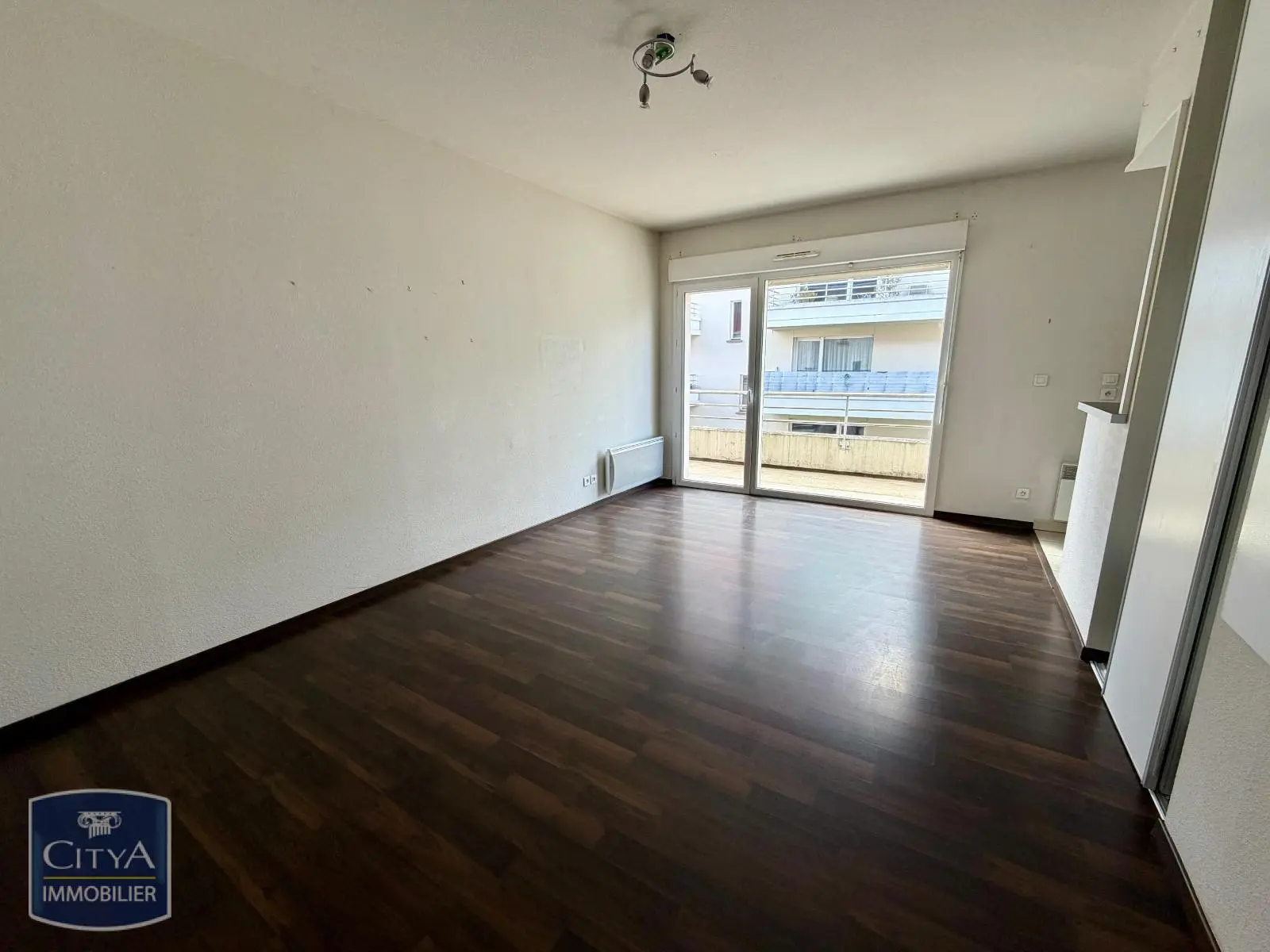 Photo 2 Appartement 1 pièce 30.42m²