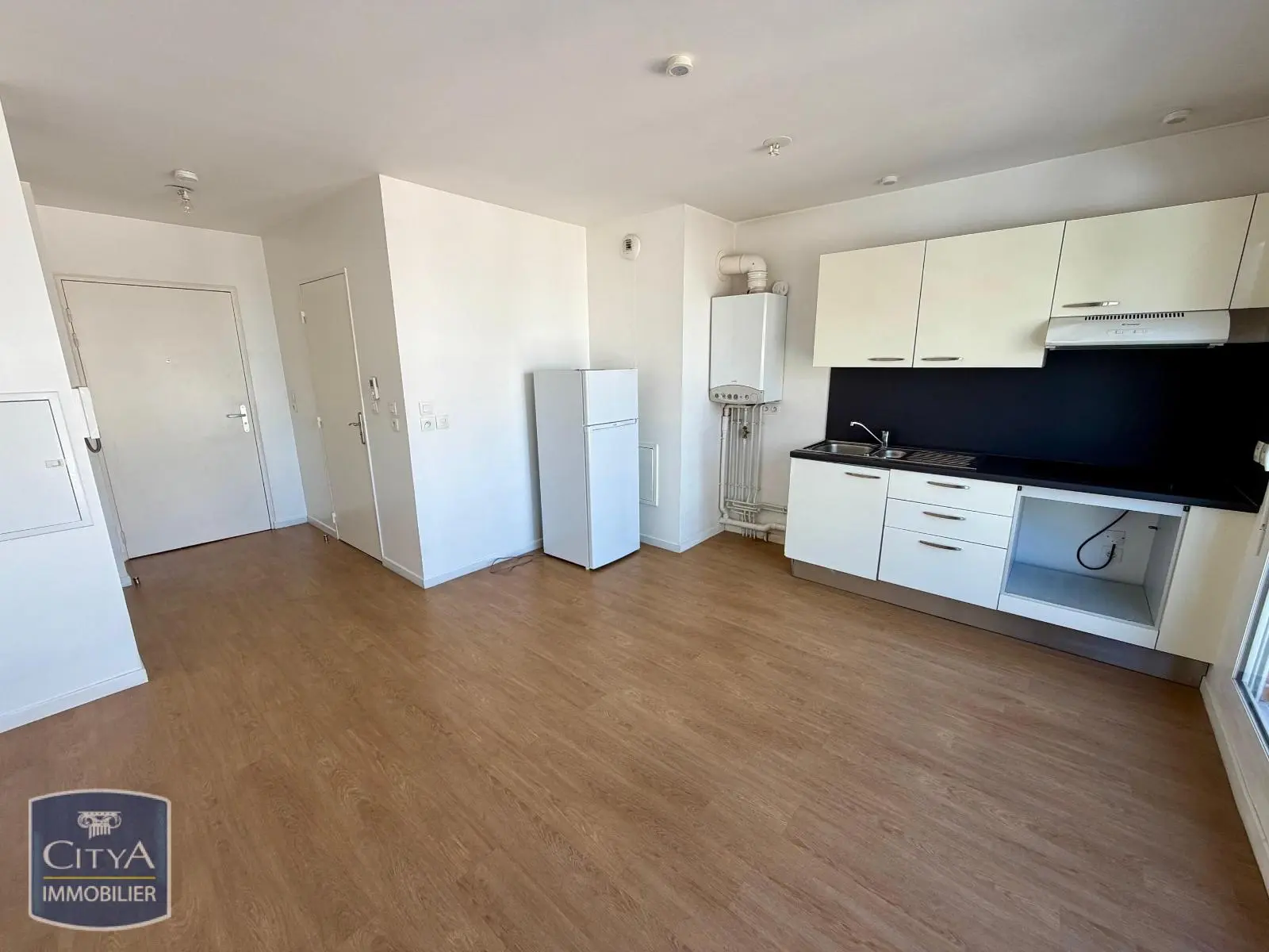 Photo 2 Appartement 1 pièce 24.1m²