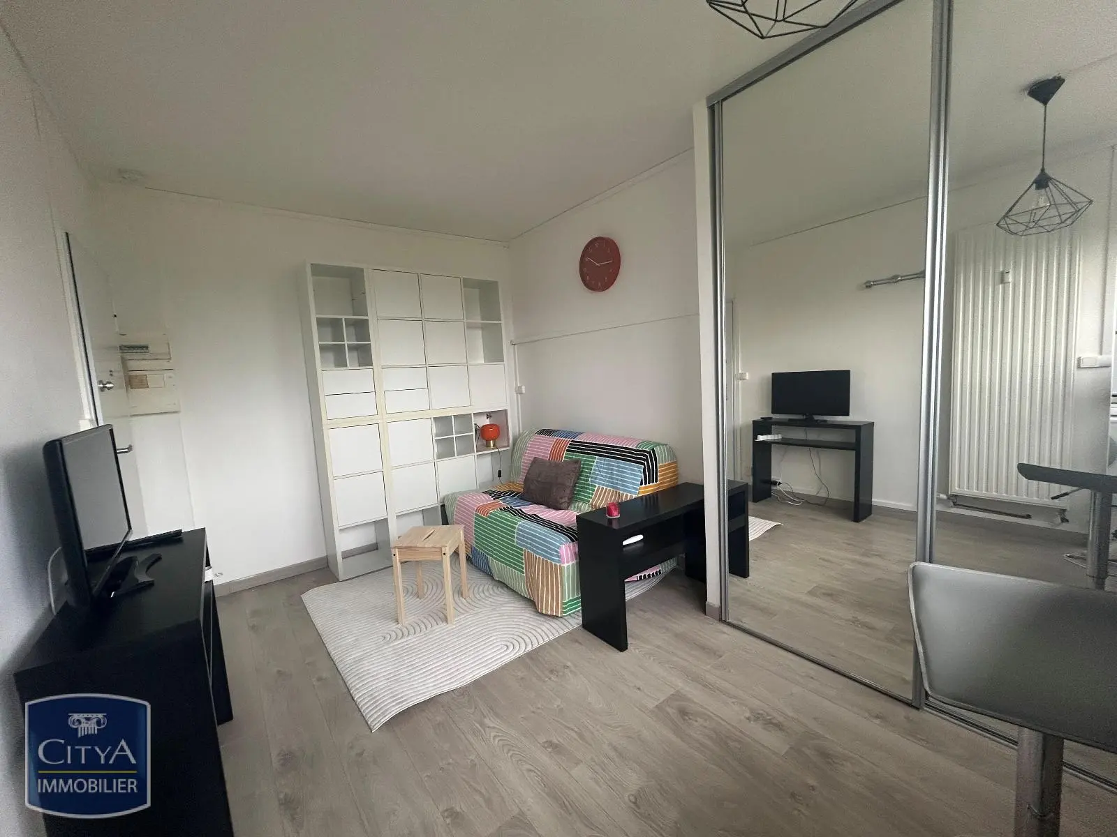 Photo 2 Appartement 1 pièce 17.2m²