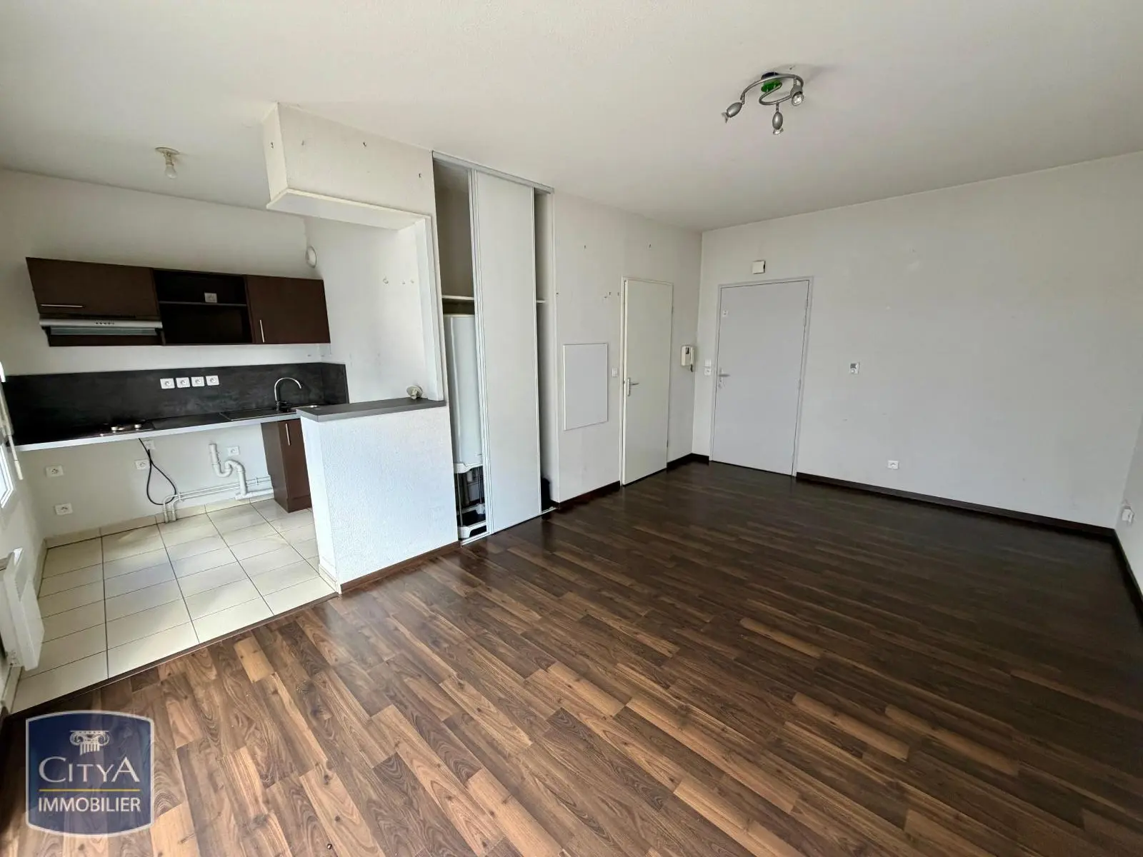 Photo 3 Appartement 1 pièce 30.42m²