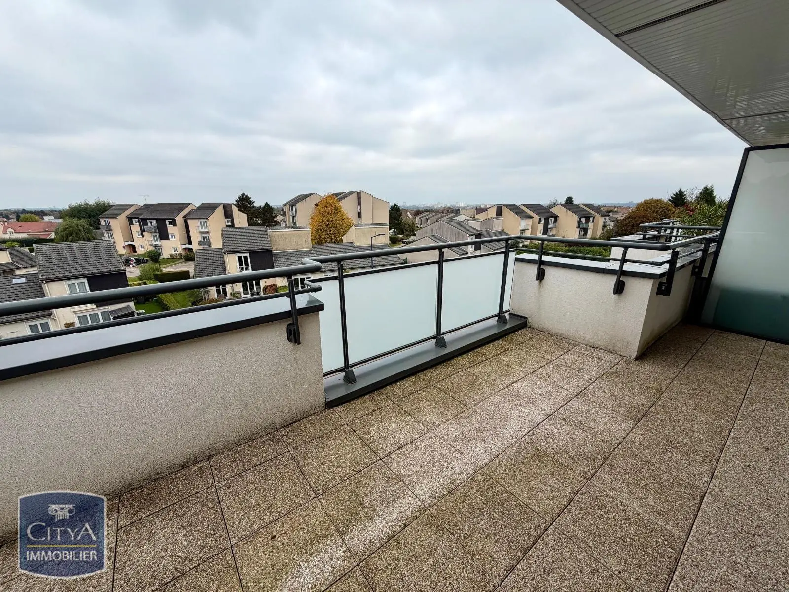 Photo 2 Appartement 1 pièce 33.03m²