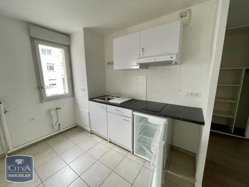 Photo 4 Appartement 1 pièce 32.91m²