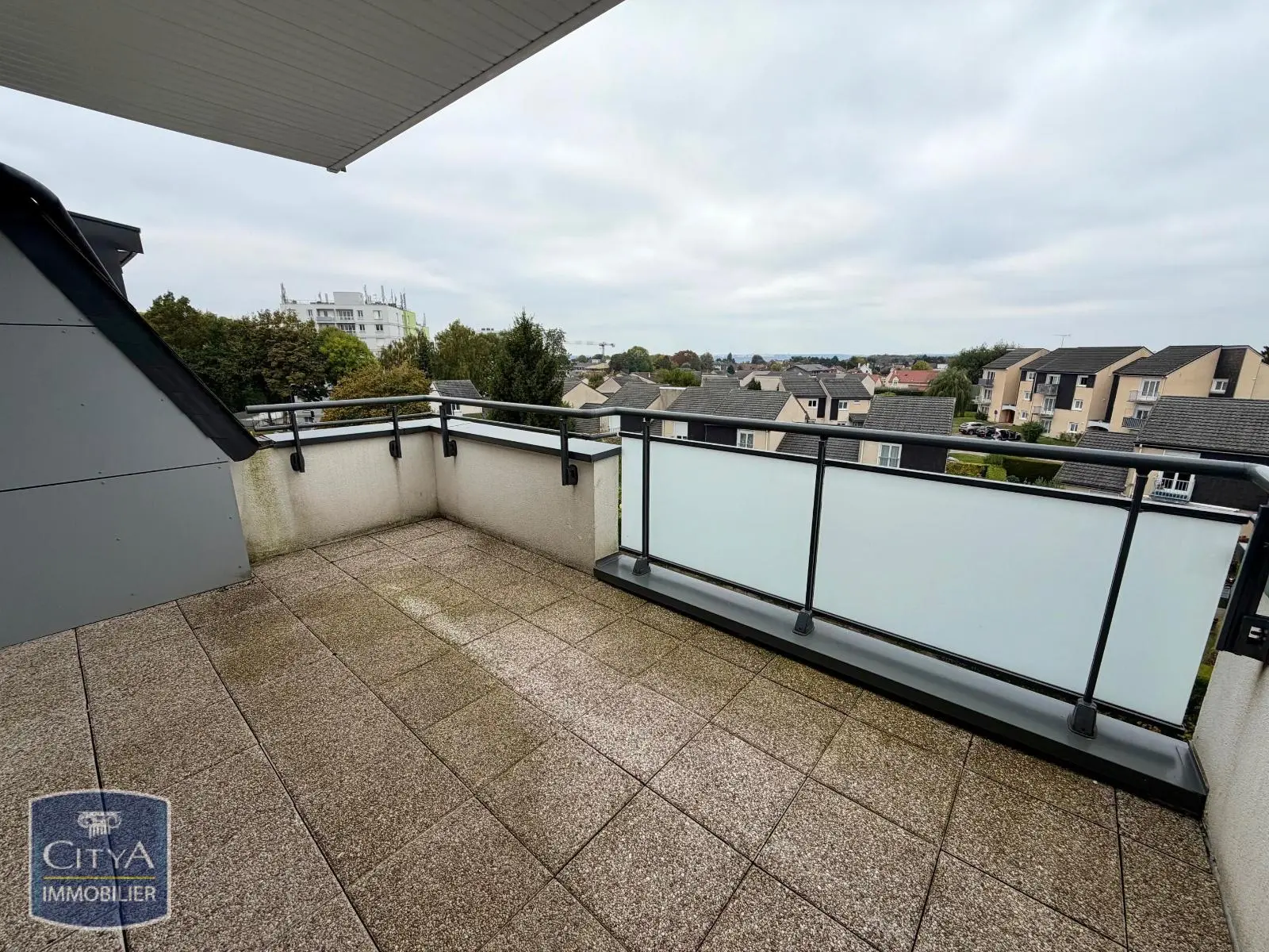 Photo 1 Appartement 1 pièce 33.03m²