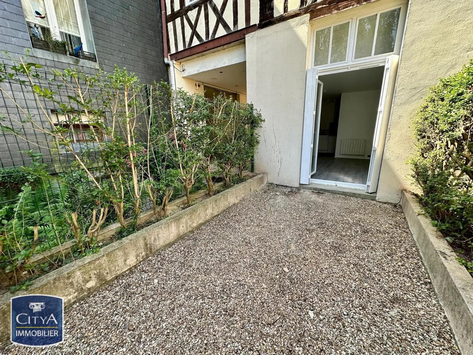 Photo 2 Appartement 1 pièce 19m²
