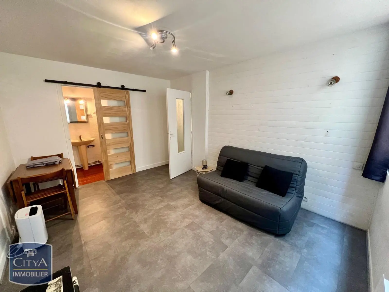 Photo 2 Appartement 1 pièce 23.35m²