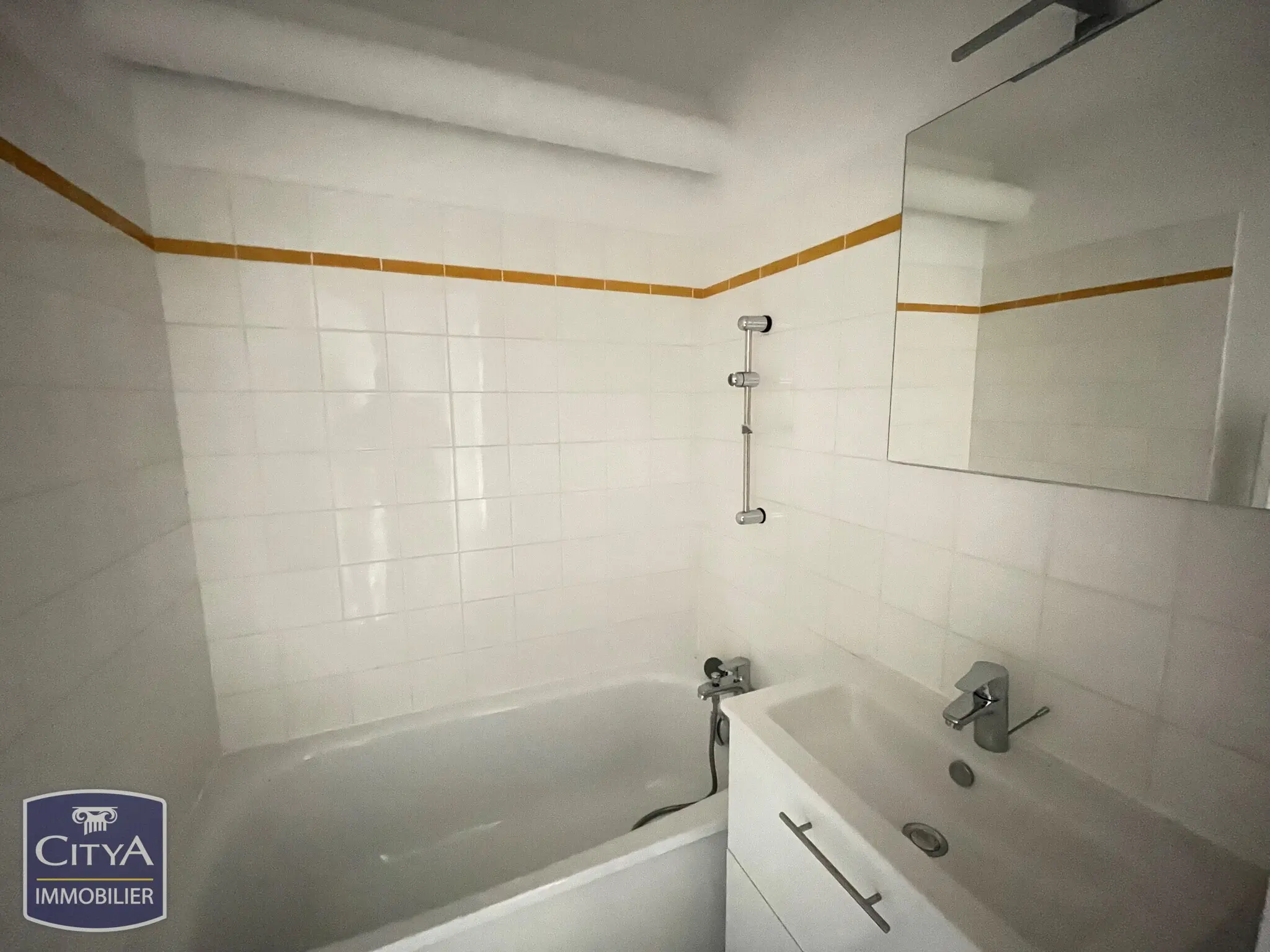 Photo 3 Appartement 1 pièce 18.86m²