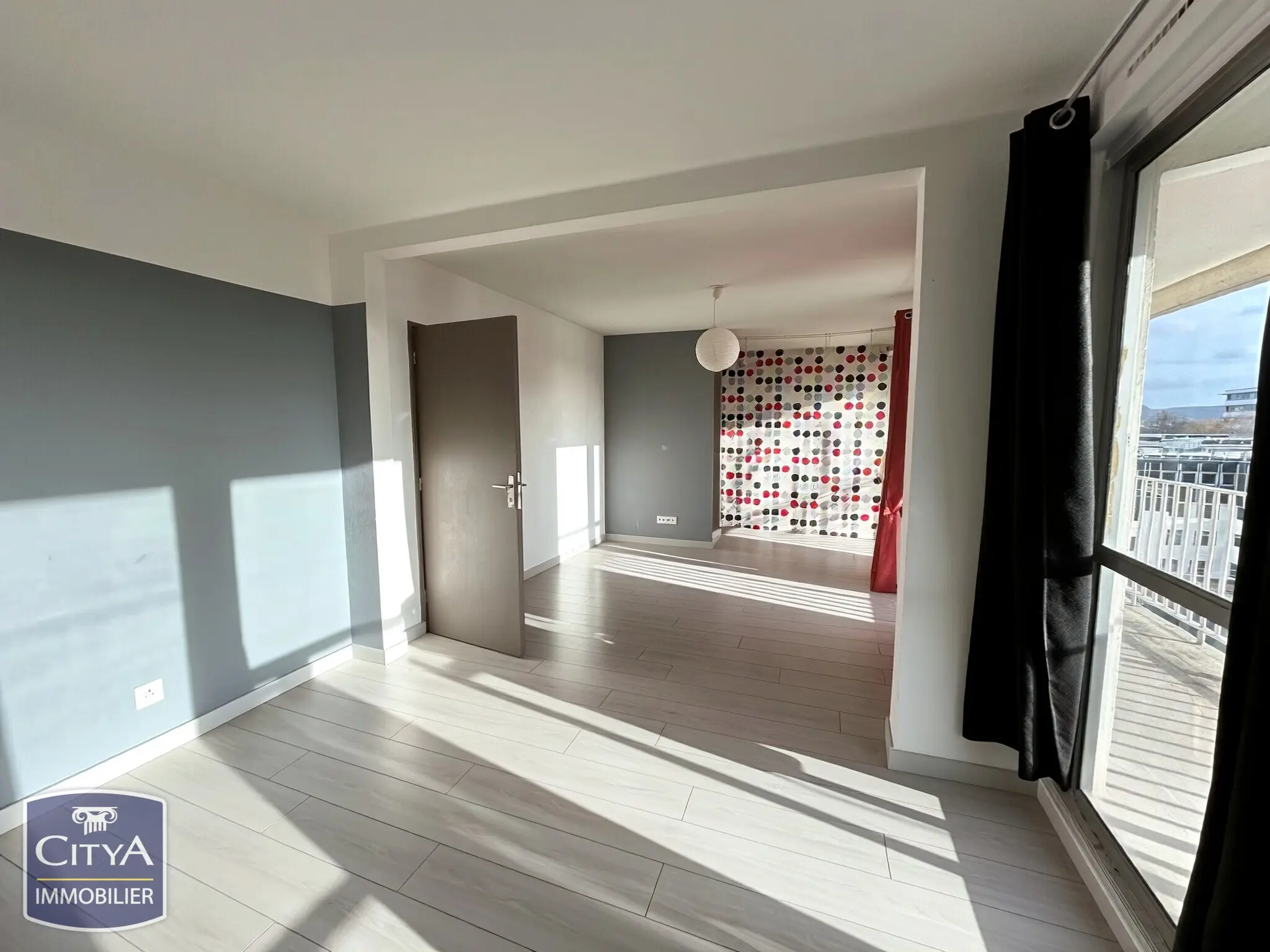 Photo 2 Appartement 1 pièce 40m²